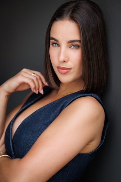 Isabella Online--3